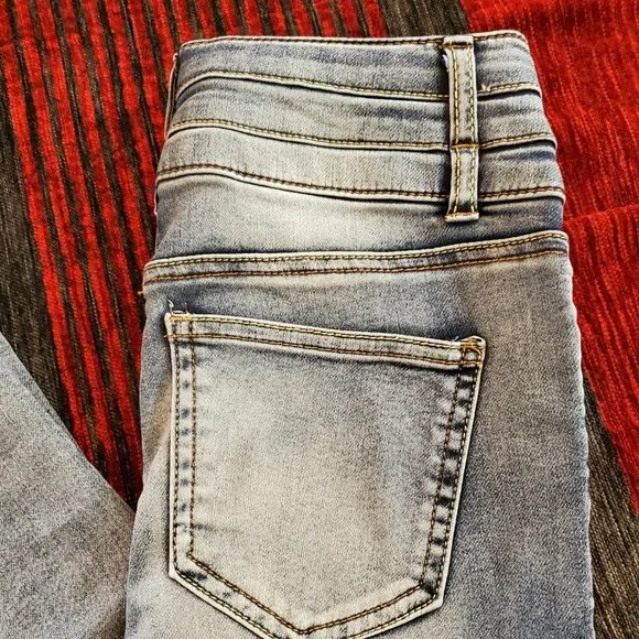 👀 Vanilla Star High Rise Skinny Jeans size 5 - Picture 4 of 8